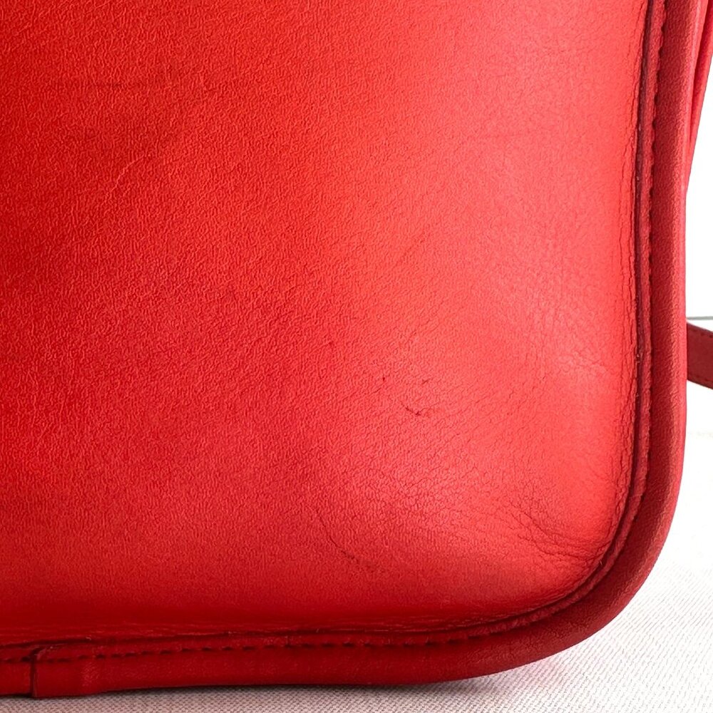 Vintage 1980s Coach Red Tailored Pouch 4110 Made in New York City - Picture 15 of 16